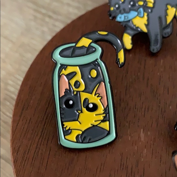 Kitty Cat Pins ๐๐ฑ - Picture 4 of 13